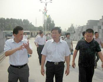 濮陽市市委常委、市委宣傳部長徐蘭峰等一行蒞臨我司視察