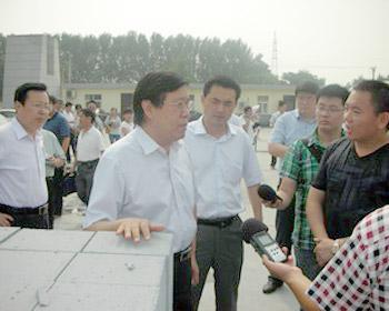 濮陽市市委常委、市委宣傳部長徐蘭峰等一行蒞臨我司視察1